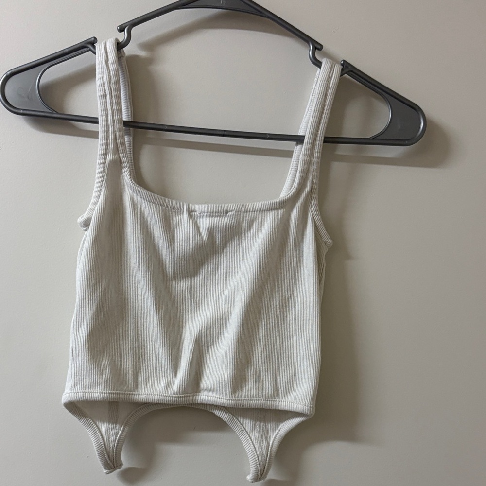 White Ribbed Crop Top - Picture 3 of 3